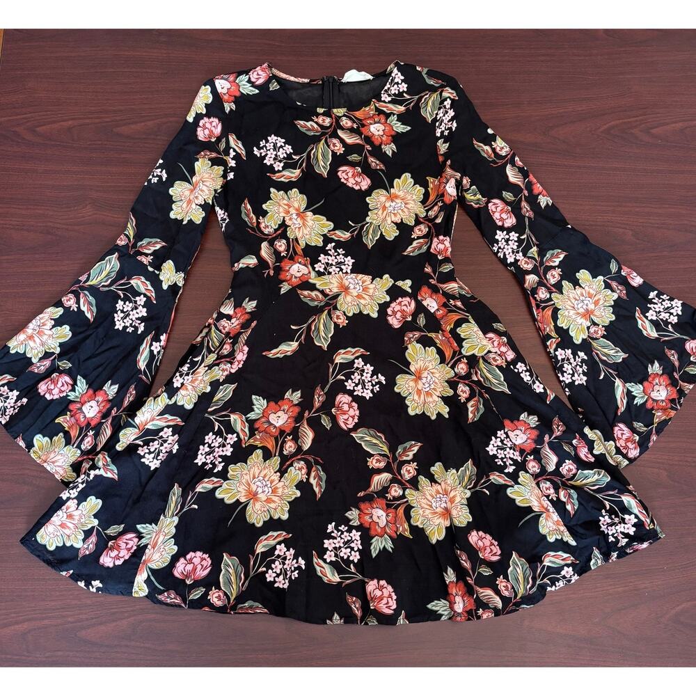 Altar'd State Boho Romantic Floral Dress size Small - Picture 4 of 6